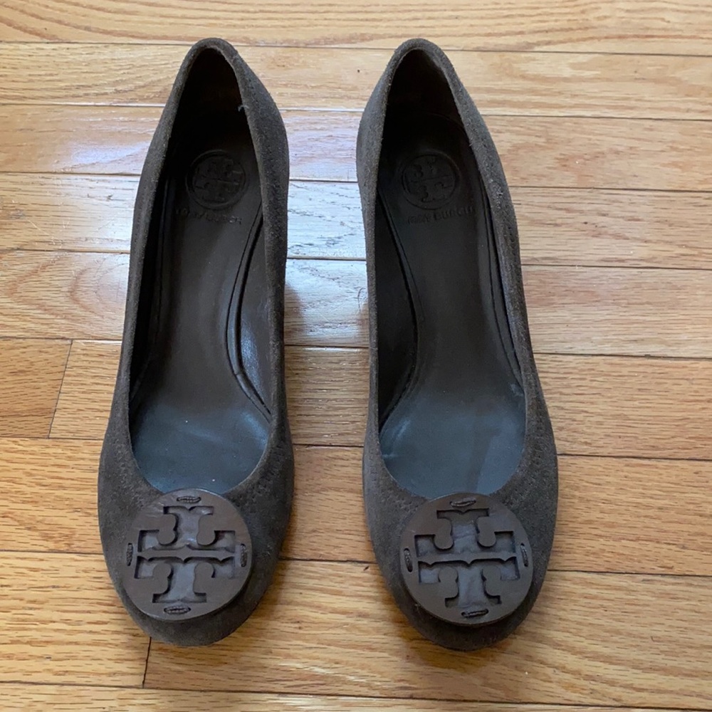 9.5 Tory Burch suede wedge